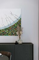 Cozy Ground-floor Apartment With Terrace Modern Amenities and Beachsid