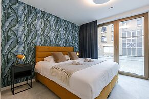 Cozy Ground-floor Apartment With Terrace Modern Amenities and Beachsid