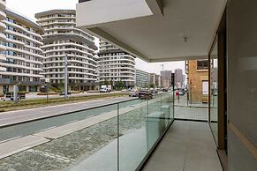 Cozy Ground-floor Apartment With Terrace Modern Amenities and Beachsid