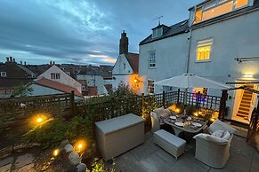 Host Stay Voyagers View