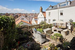 Host Stay Voyagers View