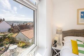 Host Stay Voyagers View