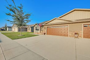 Rapid City Duplex: 26 Mi to Mount Rushmore!