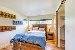 1 Mi to Lake: Upscale Condo in Whitefish Resort