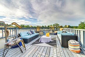 Deck, Putting Green & Views: Albuquerque Oasis