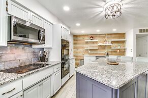 Deck, Putting Green & Views: Albuquerque Oasis