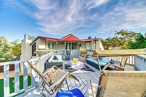 Deck, Putting Green & Views: Albuquerque Oasis