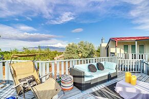Deck, Putting Green & Views: Albuquerque Oasis