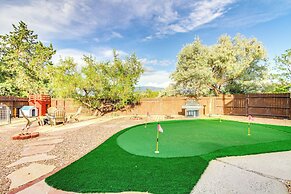 Deck, Putting Green & Views: Albuquerque Oasis