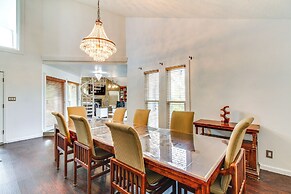 Deck, Putting Green & Views: Albuquerque Oasis