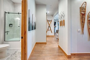 Modern Elk Creek Condo w/ Hot Tub & Heated Floors