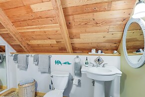 Cozy Acadia Area Cabin, Walk to Beach & Lighthouse