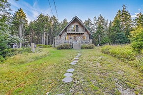 Cozy Acadia Area Cabin, Walk to Beach & Lighthouse