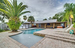 Spacious Micanopy Farmhouse w/ Luxurious Pool!