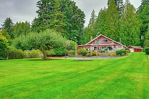 Waterfront Kingston Getaway: Beach Access On-site!