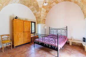 4024 Casina Litta by Barbarhouse