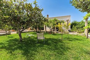 4024 Casina Litta by Barbarhouse