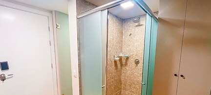 Setai Yacht Premium - By Almare Flats