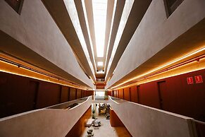 Setai Yacht Premium - By Almare Flats