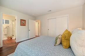 Family-friendly Getaway Near Slide Hill Park 3 Bedroom Home by RedAwni