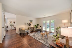 Family-friendly Getaway Near Slide Hill Park 3 Bedroom Home by RedAwni