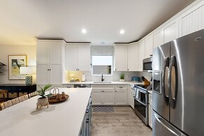 Bean Point Bliss 3 Bedroom Home by RedAwning