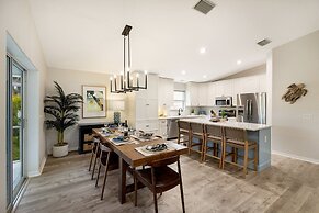Bean Point Bliss 3 Bedroom Home by RedAwning