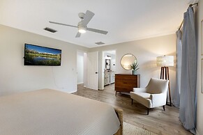 Bean Point Bliss 3 Bedroom Home by RedAwning