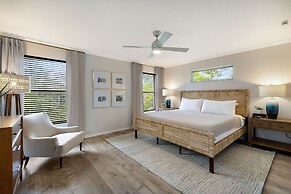 Bean Point Bliss 3 Bedroom Home by RedAwning