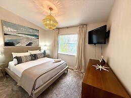 Bean Point Bliss 3 Bedroom Home by RedAwning