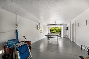 Bean Point Bliss 3 Bedroom Home by RedAwning