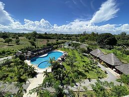 White Peacock Resort