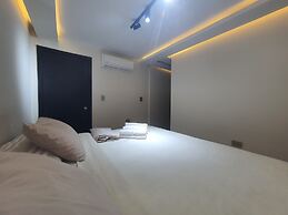 Casa Esther Apartaestudios