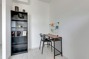 Albatross Tower by Grand Apartments