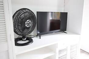 Manila by Roots Rentals