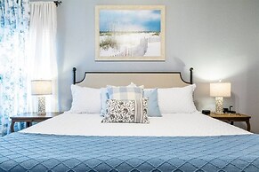Serene Views Ideal For Long Stays Heated Pool