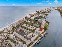 Barefoot Beach Resort B-201