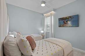 NEW Home 8 Bedrooms At Bella Vida Resort