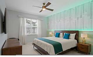 New Home 8 Bedrooms At Bella Vida