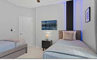 New Home 8 Bedrooms At Bella Vida