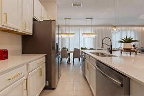 Brand New Home 8 Bedrooms At Bella Vida