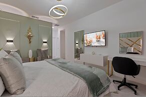 Brand New Home 8 Bedrooms At Bella Vida