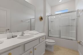 Brand New Home 8 Bedrooms At Bella Vida