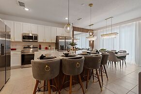 Brand New Home 8 Bedrooms At Bella Vida