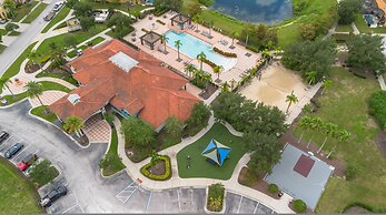 Brand New Home 8 Bedrooms At Bella Vida