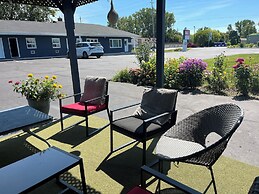 East Court Motel