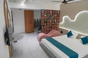 HOTEL RAJ PALACE