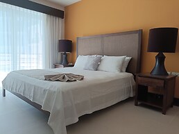 Aldea Thai by AR Vacations