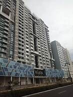 S & E condo with Panoramic view