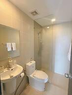 S & E condo with Panoramic view